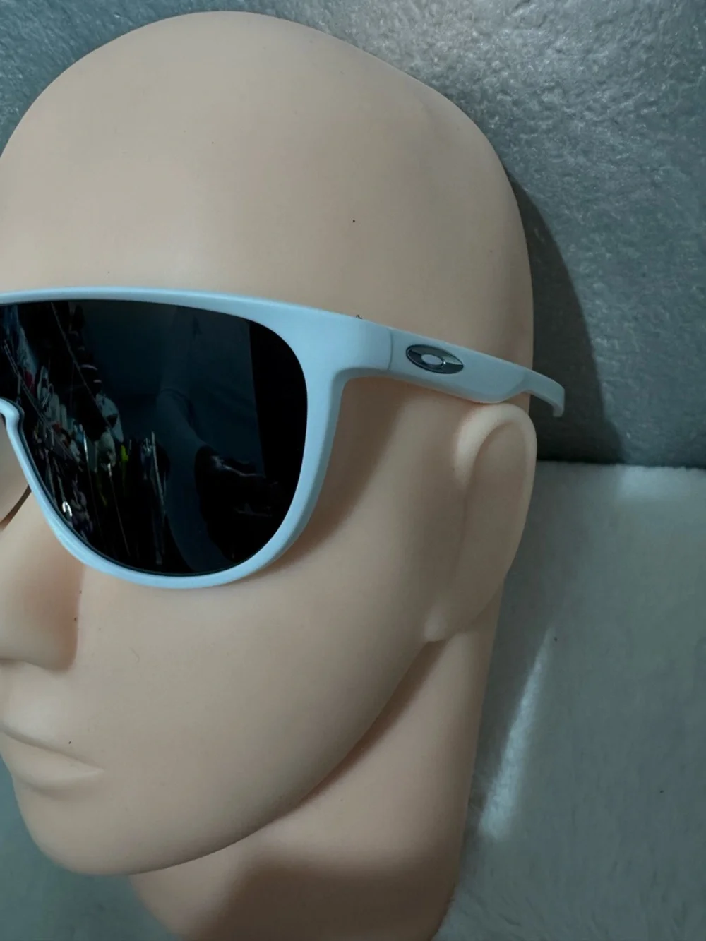 White Shield-Style Women's Sunglasses